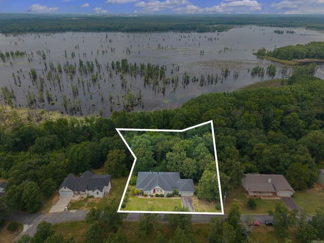 20 Canterberry Point Drive, Conway, AR 72032
