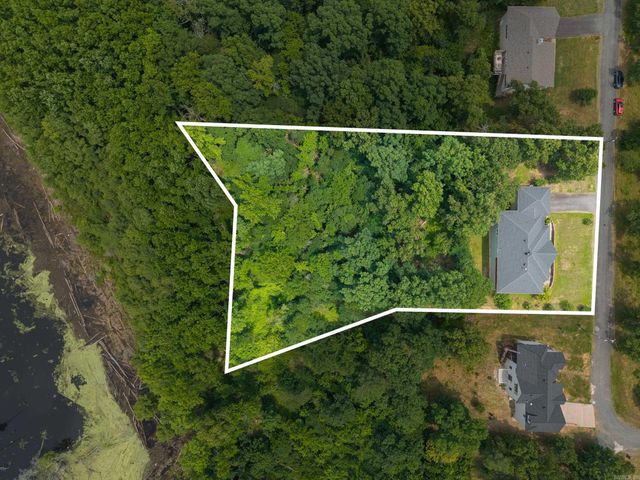20 Canterberry Point Drive, Conway, AR 72032