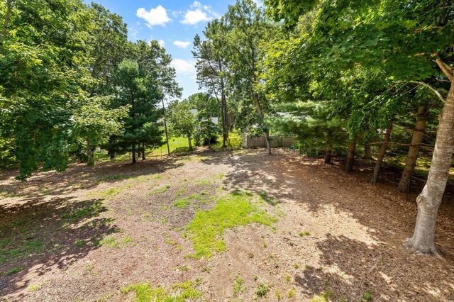 19 Ivest Circle, Falmouth, MA 02536