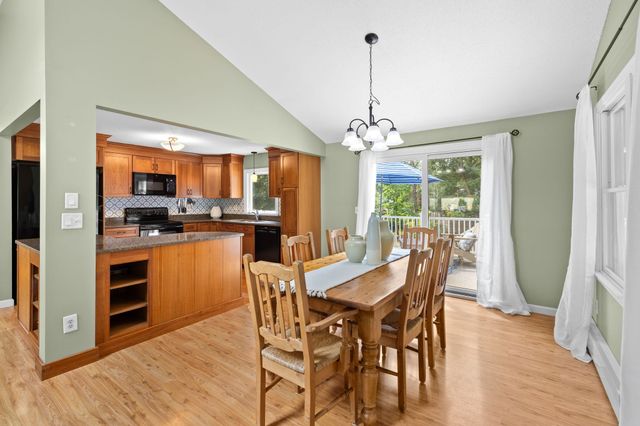 19 Ivest Circle, Falmouth, MA 02536