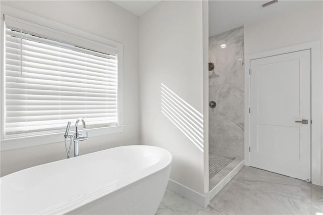 4052 Hillcrest W Lane, Mobile, AL 36693