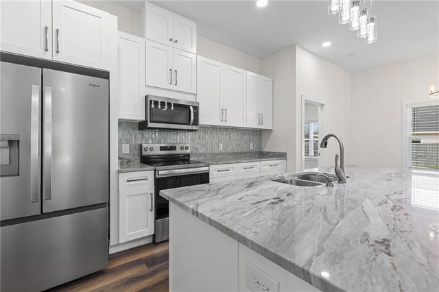 4052 Hillcrest W Lane, Mobile, AL 36693