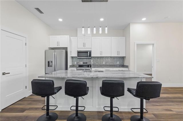 4052 Hillcrest W Lane, Mobile, AL 36693