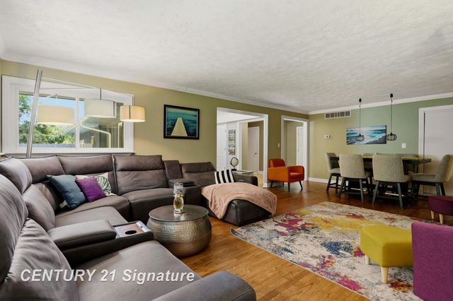 1 N Center Woods Drive, Saginaw Twp, MI 48638