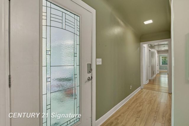 1 N Center Woods Drive, Saginaw Twp, MI 48638