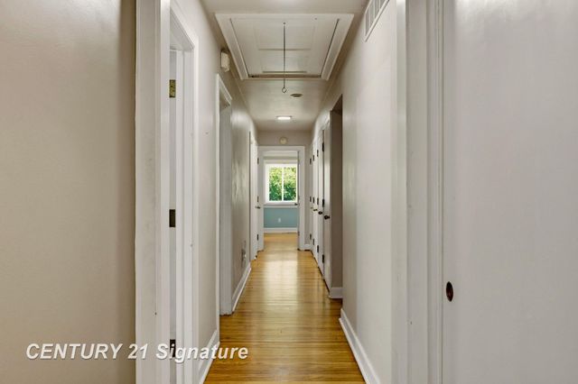 1 N Center Woods Drive, Saginaw Twp, MI 48638