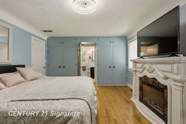 1 N Center Woods Drive, Saginaw Twp, MI 48638