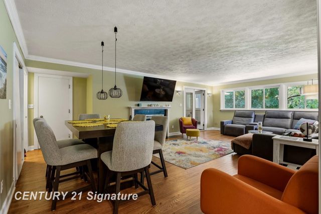 1 N Center Woods Drive, Saginaw Twp, MI 48638