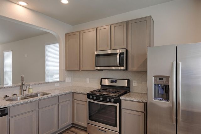 4508 Danielle Gardens, Conroe, TX 77304