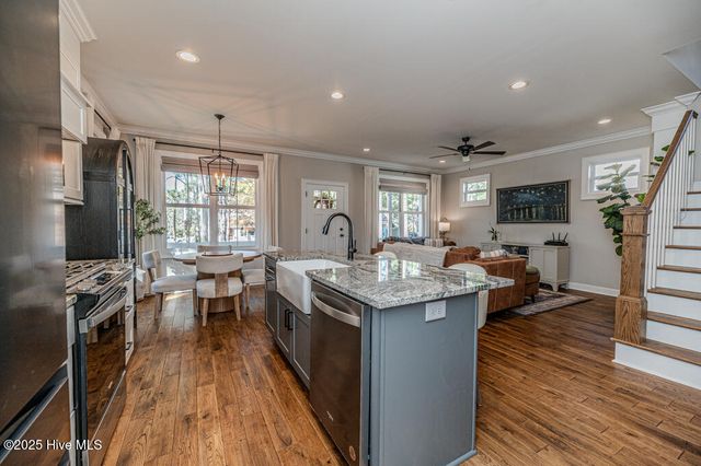 705 N Leak Street, Southern Pines, NC 28387