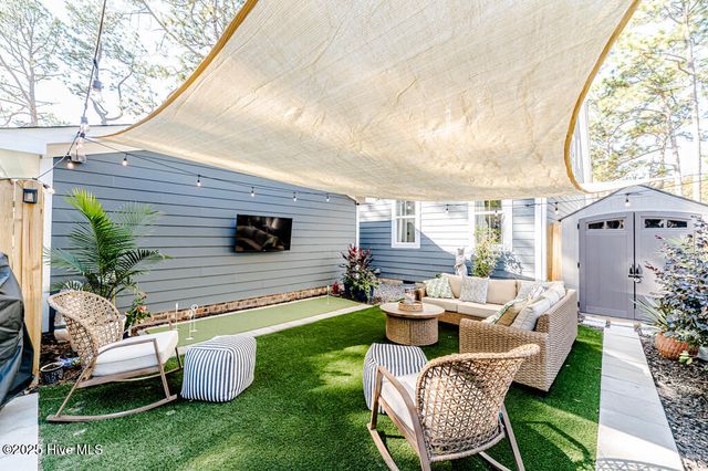 705 N Leak Street, Southern Pines, NC 28387