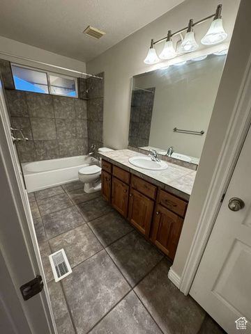 628 EAGLE PASS, North Salt Lake, UT 84054