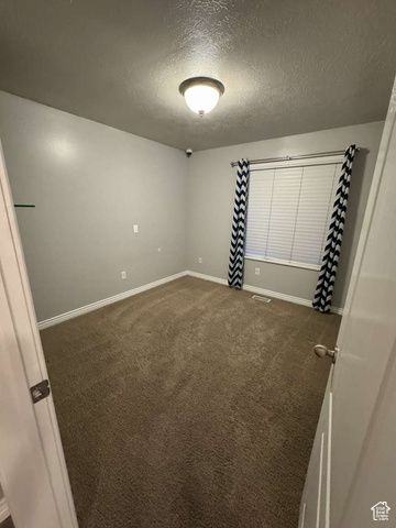628 EAGLE PASS, North Salt Lake, UT 84054
