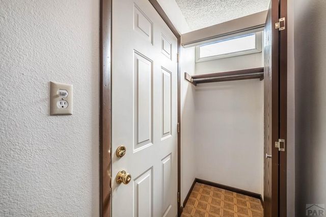 1901 Mohawk Rd, Pueblo, CO 81001