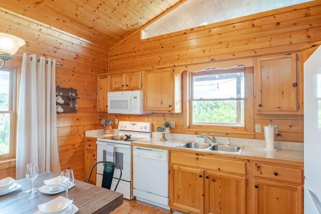 2044 Oakmont Drive, Sevierville, TN 37876