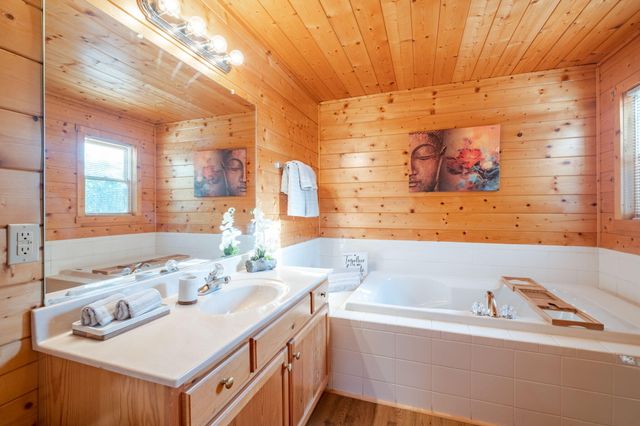 2044 Oakmont Drive, Sevierville, TN 37876