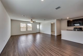 305 Falling Star Drive, Fort Worth, TX 76052