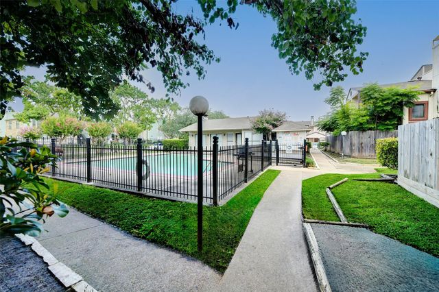 3915 Tanglewilde Street 3915, Houston, TX 77063