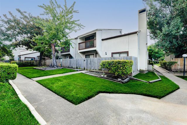 3915 Tanglewilde Street 3915, Houston, TX 77063