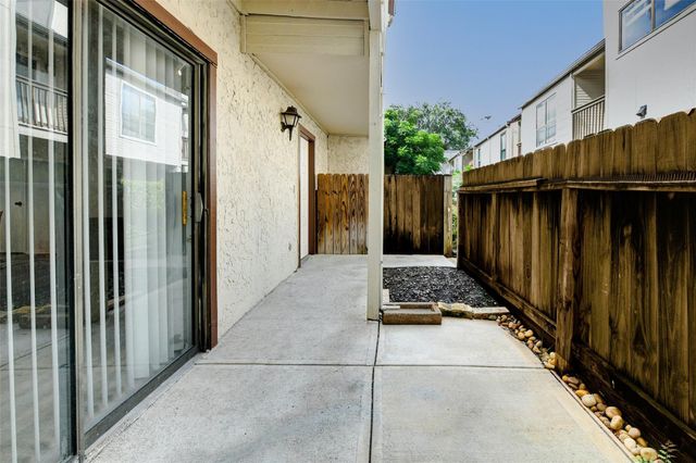 3915 Tanglewilde Street 3915, Houston, TX 77063