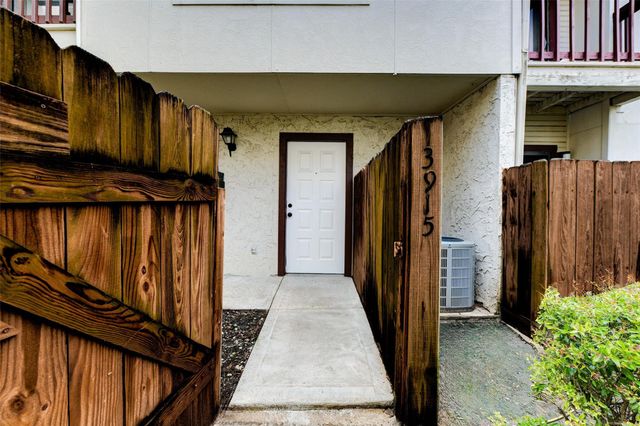 3915 Tanglewilde Street 3915, Houston, TX 77063