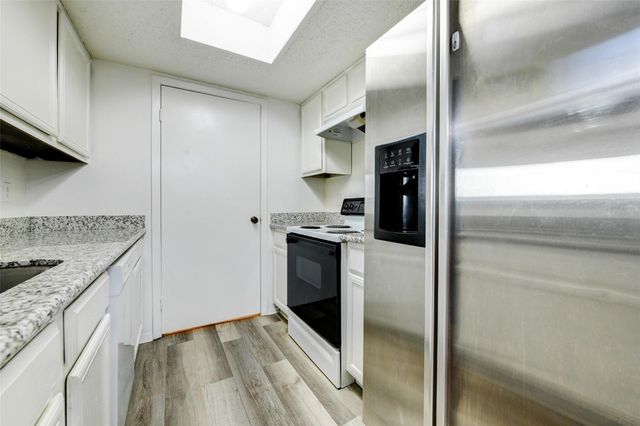 3915 Tanglewilde Street 3915, Houston, TX 77063