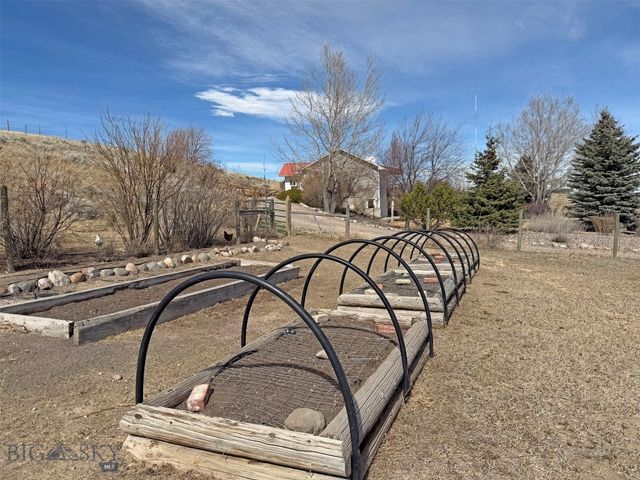 355 Meriwether Lane, Dillon, MT 59725