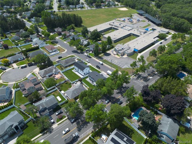 274 Central Park Road, Plainview, NY 11803