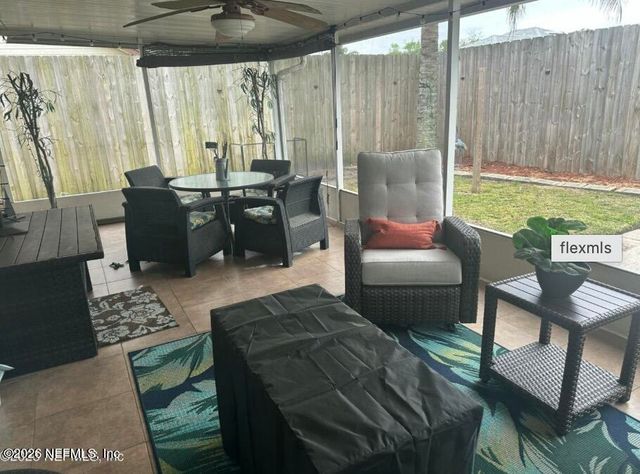 382 NAUGATUCK Drive, Jacksonville, FL 32225