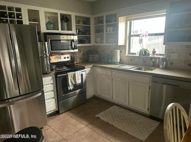 382 NAUGATUCK Drive, Jacksonville, FL 32225