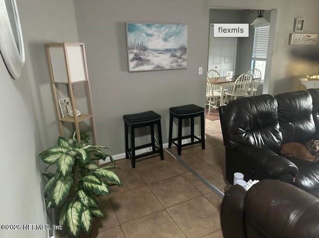 382 NAUGATUCK Drive, Jacksonville, FL 32225