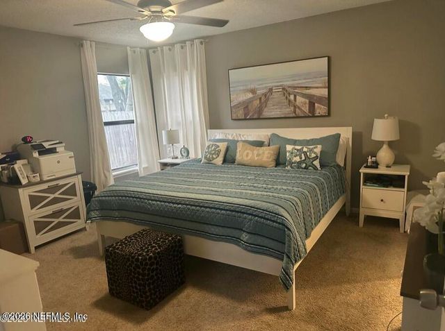 382 NAUGATUCK Drive, Jacksonville, FL 32225