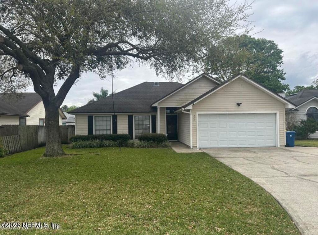 382 NAUGATUCK Drive, Jacksonville, FL 32225