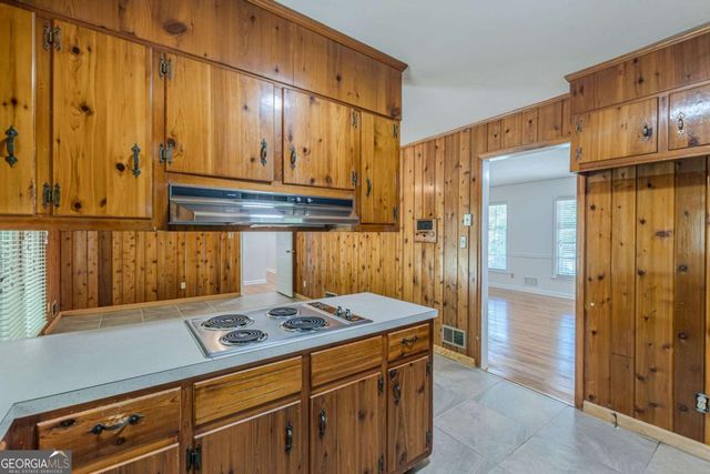 3483 Scenic Drive, East Point, GA 30344