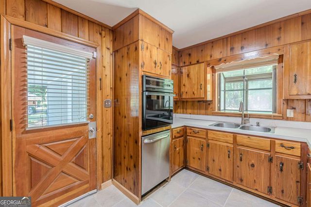 3483 Scenic Drive, East Point, GA 30344