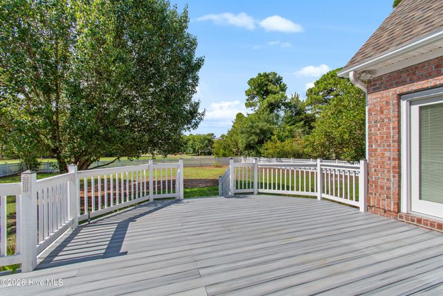 3377 St James Drive, Southport, NC 28461