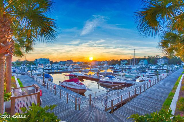 3377 St James Drive, Southport, NC 28461