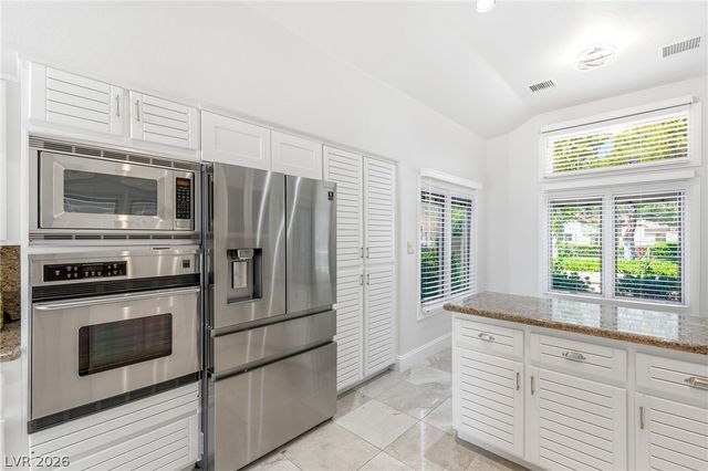 7943 Harbour Towne Avenue, Las Vegas, NV 89113