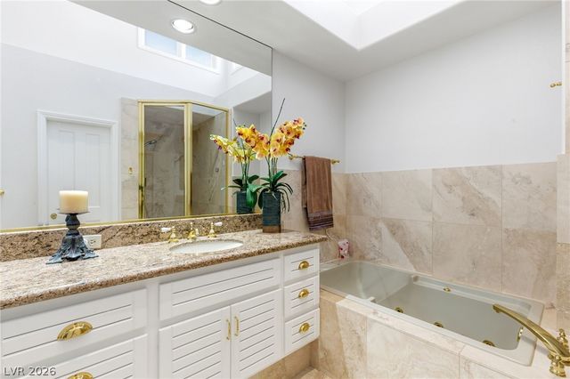 7943 Harbour Towne Avenue, Las Vegas, NV 89113