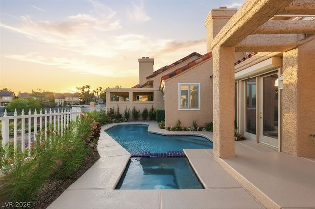 7943 Harbour Towne Avenue, Las Vegas, NV 89113