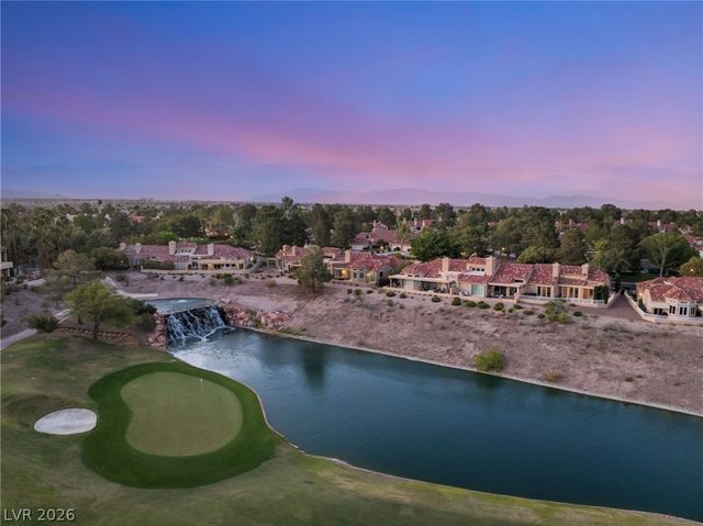 7943 Harbour Towne Avenue, Las Vegas, NV 89113