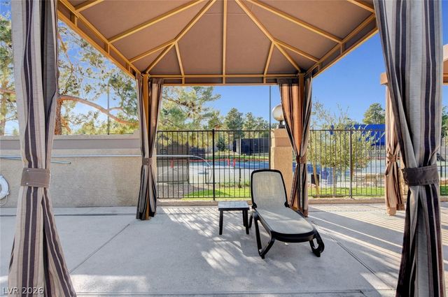 7943 Harbour Towne Avenue, Las Vegas, NV 89113