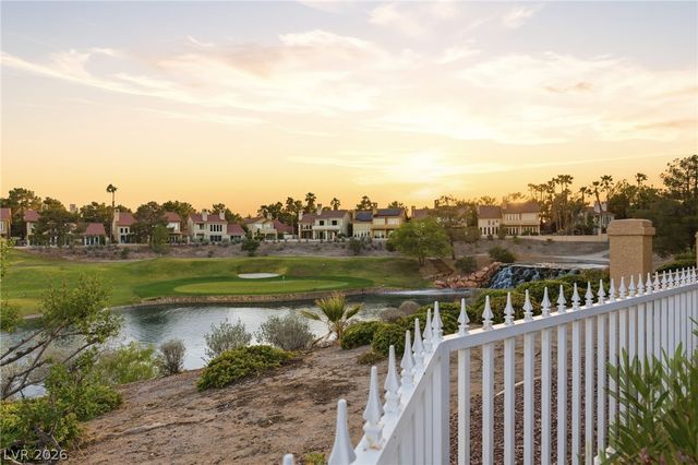7943 Harbour Towne Avenue, Las Vegas, NV 89113