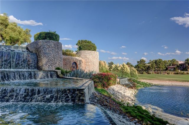 7943 Harbour Towne Avenue, Las Vegas, NV 89113