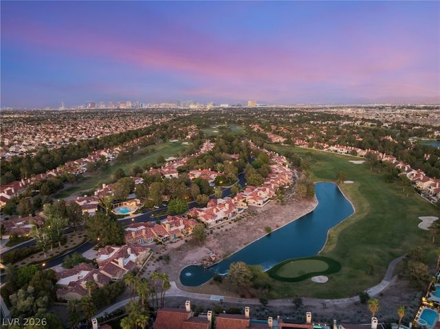 7943 Harbour Towne Avenue, Las Vegas, NV 89113