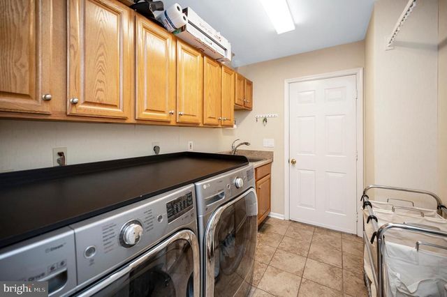 110 LEE CIR, Locust Grove, VA 22508