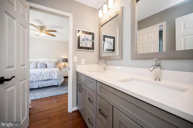 110 LEE CIR, Locust Grove, VA 22508