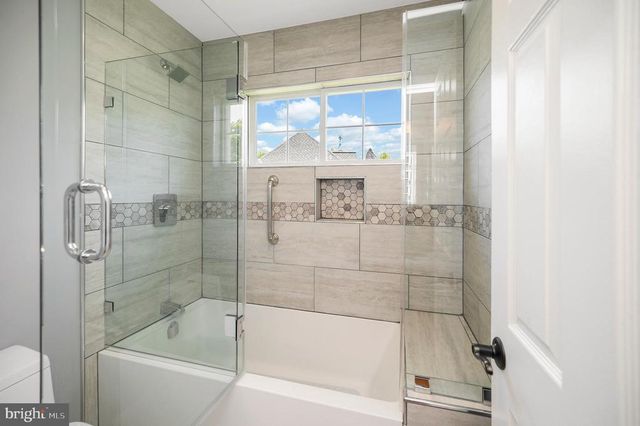110 LEE CIR, Locust Grove, VA 22508