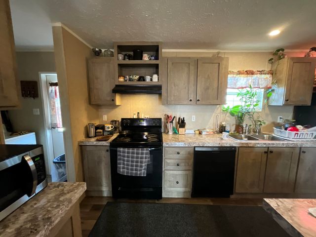 82 Coffee Tree Lane, Somerset, KY 42503