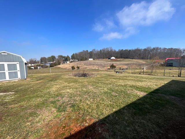 82 Coffee Tree Lane, Somerset, KY 42503